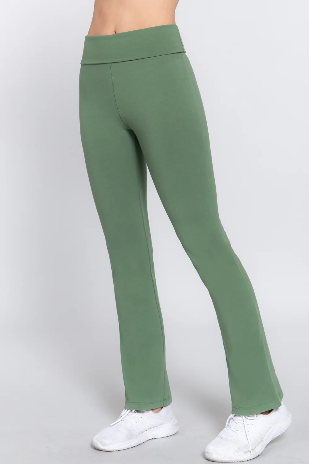 Basic Low-Rise Banded Waist Flare Yoga Pants - Image 3