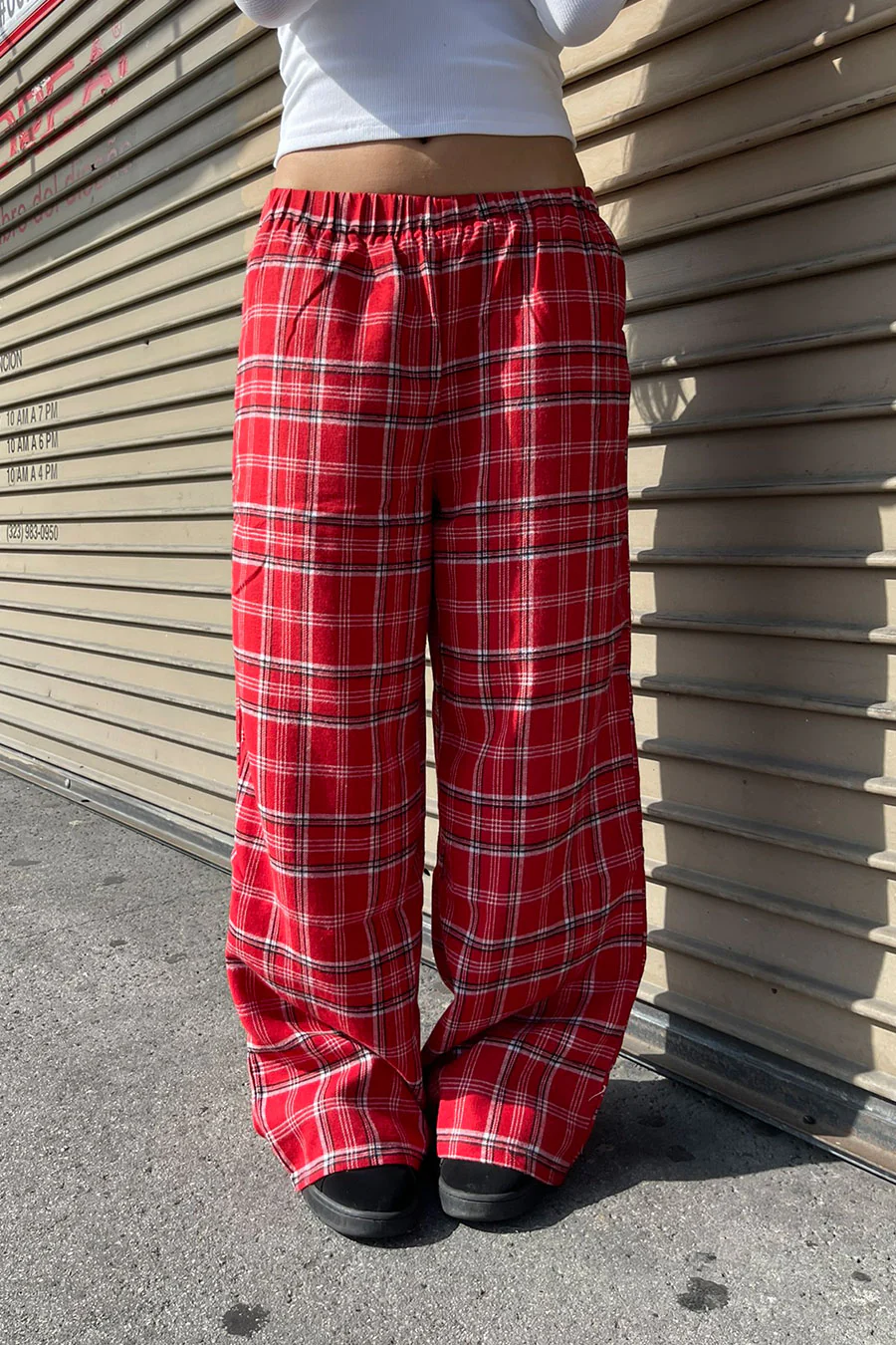 Basic Yarn-Dyed Plaid Flannel Pajama Pants with Side Pockets - Image 2