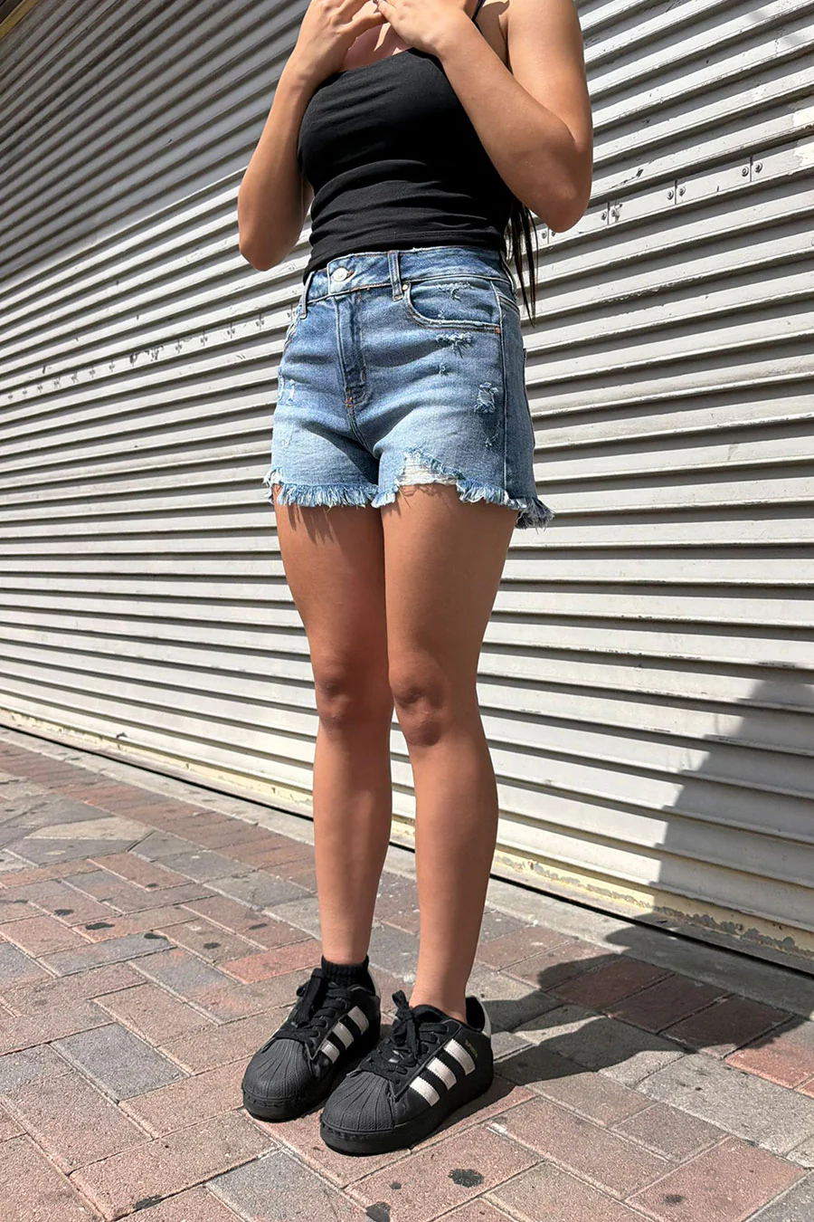 WAXJEAN Potasium Wash Distressed Frayed Hem Denim Shorts - Image 4